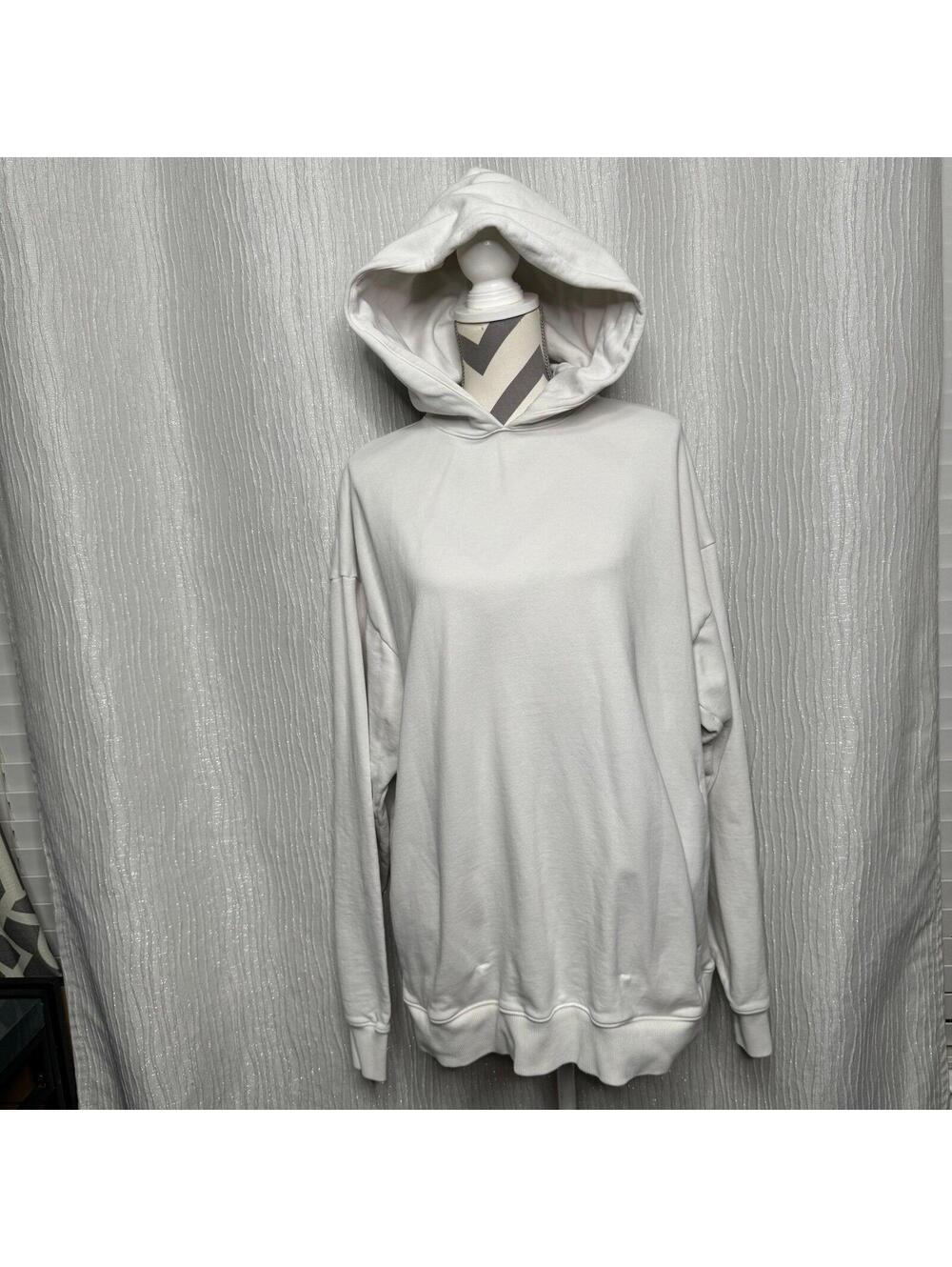ST. VINCENT x OUTDOOR VOICES St.V O.V Womens Pullover Hoodie in White